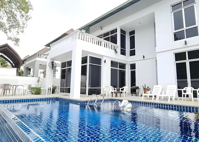 Bm Pool Villa Pattaya