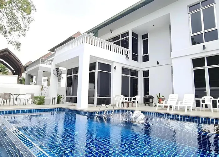Bm Pool Villa Pattaya